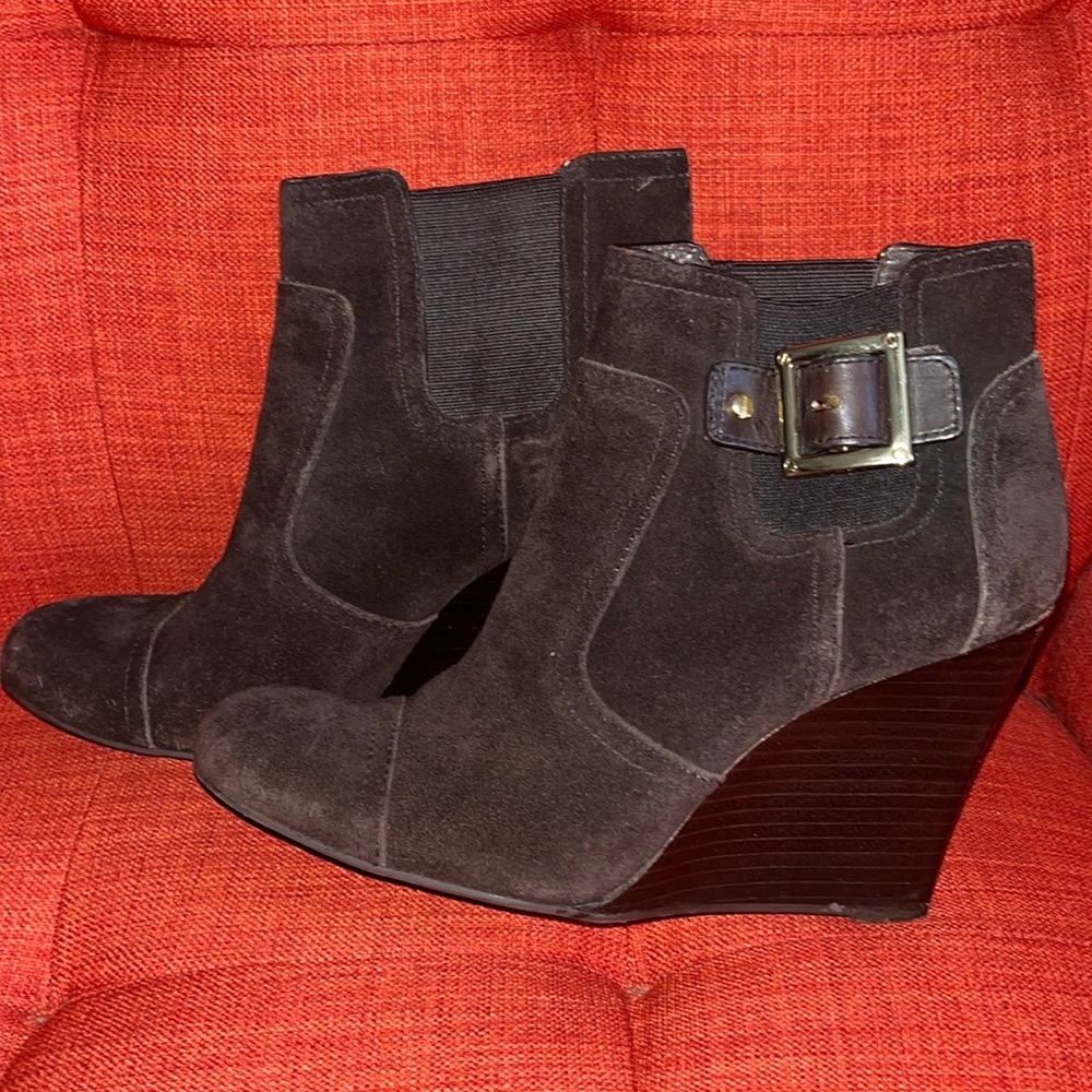 Tory Burch Brown Suede Boots size 6.5